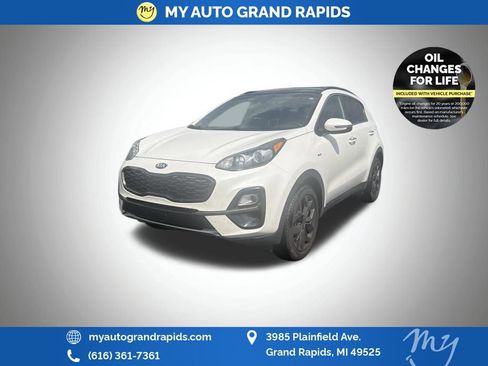 Used 2020 Kia Sportage S w/ S Sunroof Package AWD/4WD image 3