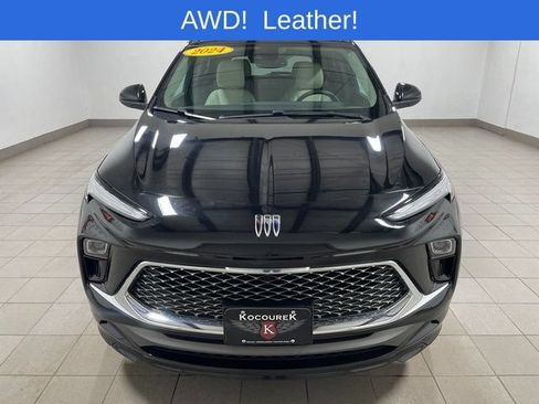 Used 2024 Buick Encore GX Avenir w/ Avenir Convenience Package AWD/4WD image 2