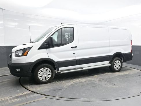 Used 2025 Ford Transit 250 Low Roof w/ Exterior Upgrade Package RWD image 3