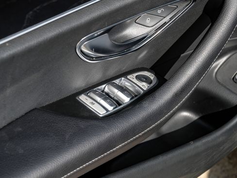 Used 2017 Mercedes-Benz E 300 image 45