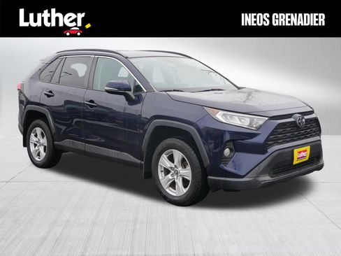 Used 2020 Toyota RAV4 XLE image 1