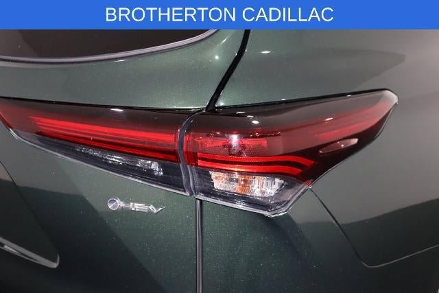 Used 2025 Toyota Highlander XLE AWD/4WD image 14