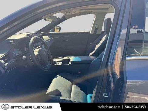 Certified 2022 Lexus ES 350 w/ Premium Package image 17