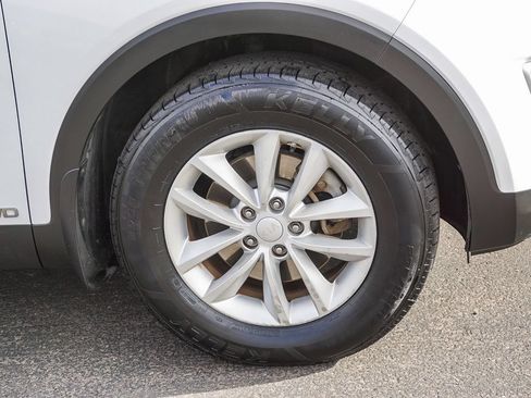 Used 2017 Kia Sorento AWD w/ LX Convenience Package image 10