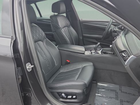 Certified 2023 BMW M550i xDrive AWD/4WD image 17