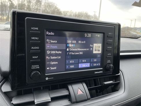 Used 2022 Toyota RAV4 XLE image 26