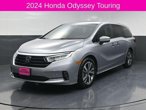 Used 2024 Honda Odyssey Touring image 2