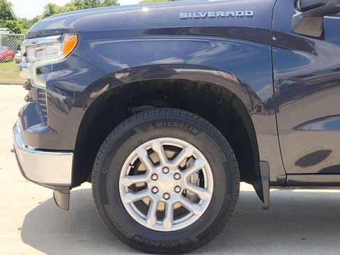 Used 2024 Chevrolet Silverado 1500 LT AWD/4WD image 8