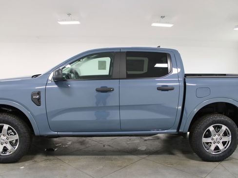 New 2025 Ford Ranger XLT w/ Chrome Accent Package image 5
