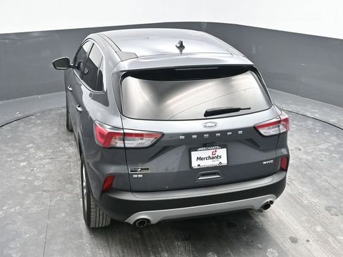 Used 2022 Ford Escape SE image 23