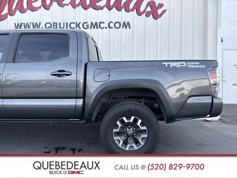 Used 2020 Toyota Tacoma TRD Off-Road image 3