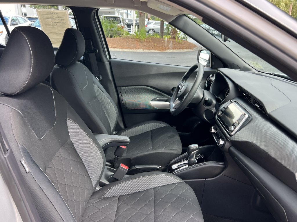 Used 2020 Nissan Kicks SV FWD image 18