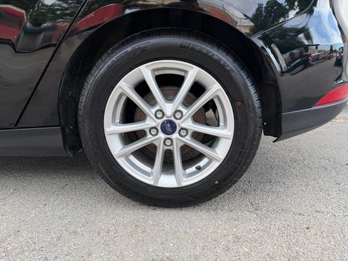 Used 2016 Ford Focus SE FWD image 32
