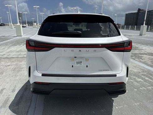 Certified 2025 Lexus NX 250 FWD w/ Accessory Package (Z2) image 24