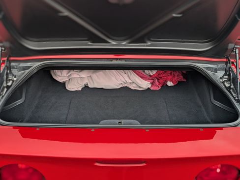 Used 2004 Chevrolet Corvette Convertible w/ Preferred Equipment Group image 17