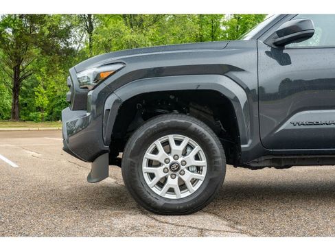 Certified 2026 Toyota Tacoma SR5 RWD image 10