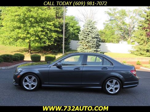 Used 2011 Mercedes-Benz C 300 4MATIC Sedan image 2