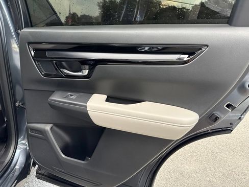 Used 2025 Honda CR-V EX-L image 29