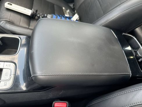 Used 2022 Kia Telluride SX w/ SX Prestige Package AWD/4WD image 20