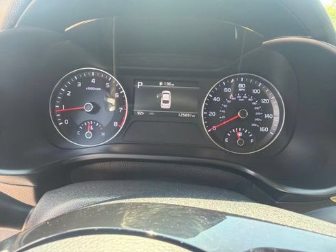 Used 2023 Kia Forte LXS w/ LXS Technology Package FWD image 13
