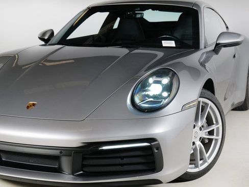Used 2022 Porsche 911 Carrera RWD image 26