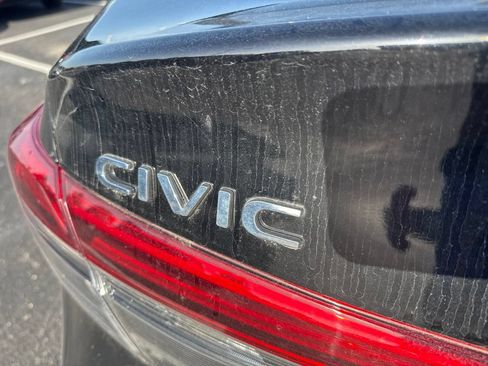 Used 2023 Honda Civic LX image 4