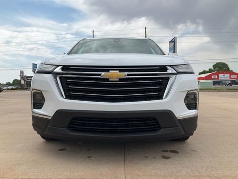 Used 2023 Chevrolet Traverse LT FWD image 32