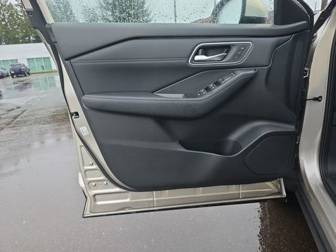 New 2026 Nissan Rogue Platinum w/ Platinum Premium Package image 15