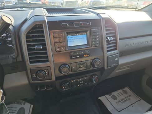 Used 2020 Ford F250 XL w/ Power Equipment Group image 25