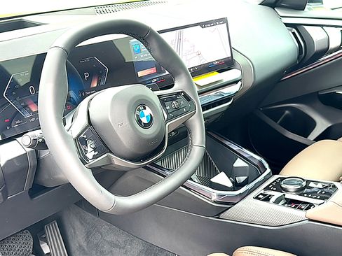 New 2026 BMW X3 xDrive30i w/ Premium Package AWD/4WD image 9