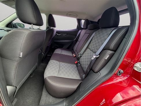 Used 2020 Nissan Rogue Sport SV FWD image 32