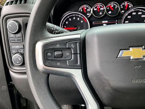 Used 2022 Chevrolet Silverado 2500 Custom w/ Custom Convenience Package image 19