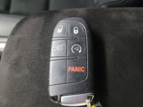 Used 2014 Jeep Grand Cherokee Altitude image 32