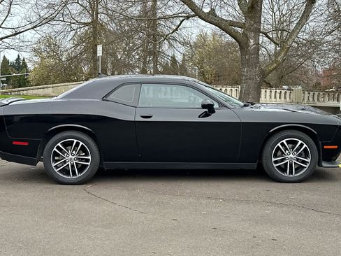 Used 2019 Dodge Challenger GT w/ Plus Package image 8