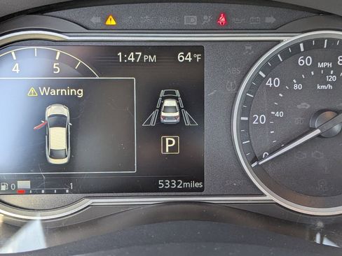 Used 2025 Nissan Versa SV w/ Trunk Package FWD image 22