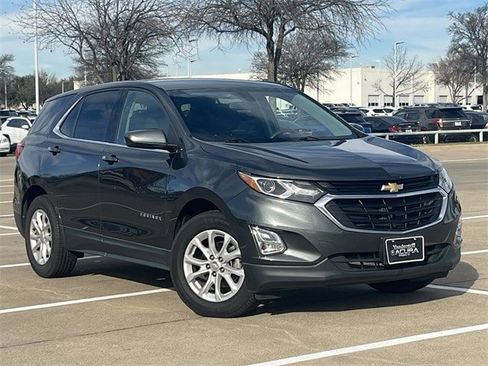 Used 2019 Chevrolet Equinox LT image 2