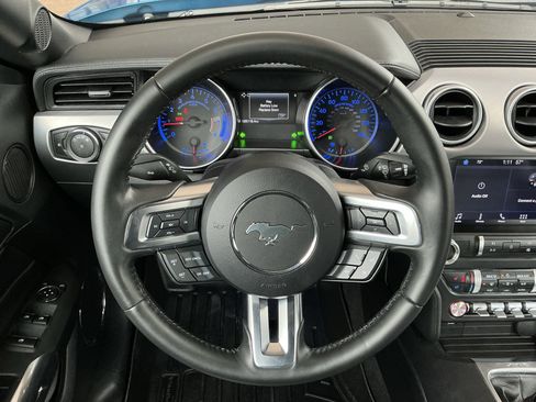 Used 2019 Ford Mustang Premium image 5