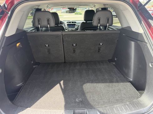 Used 2021 Chevrolet TrailBlazer LT w/ Premium Seating Package AWD/4WD image 15