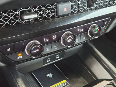 Used 2025 Honda Accord Sport image 17