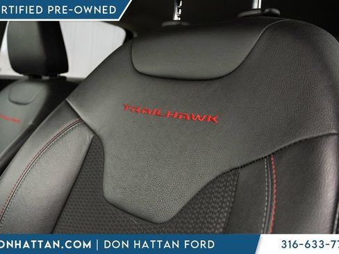 Used 2022 Jeep Compass Trailhawk w/ Trailhawk Convenience Group AWD/4WD image 22