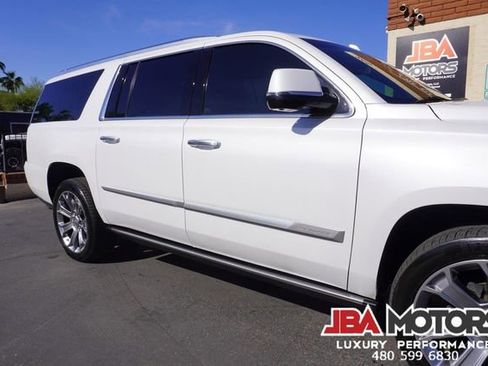 Used 2020 Cadillac Escalade ESV Platinum image 39