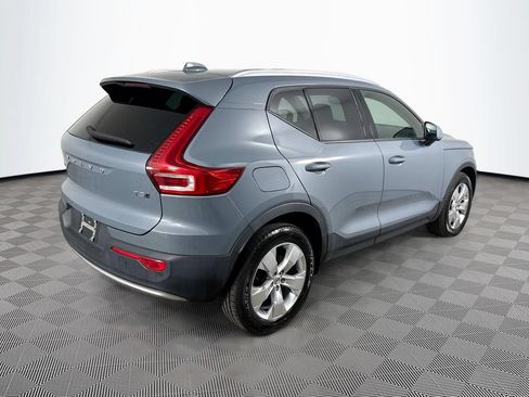 Used 2021 Volvo XC40 T5 Momentum AWD/4WD image 8