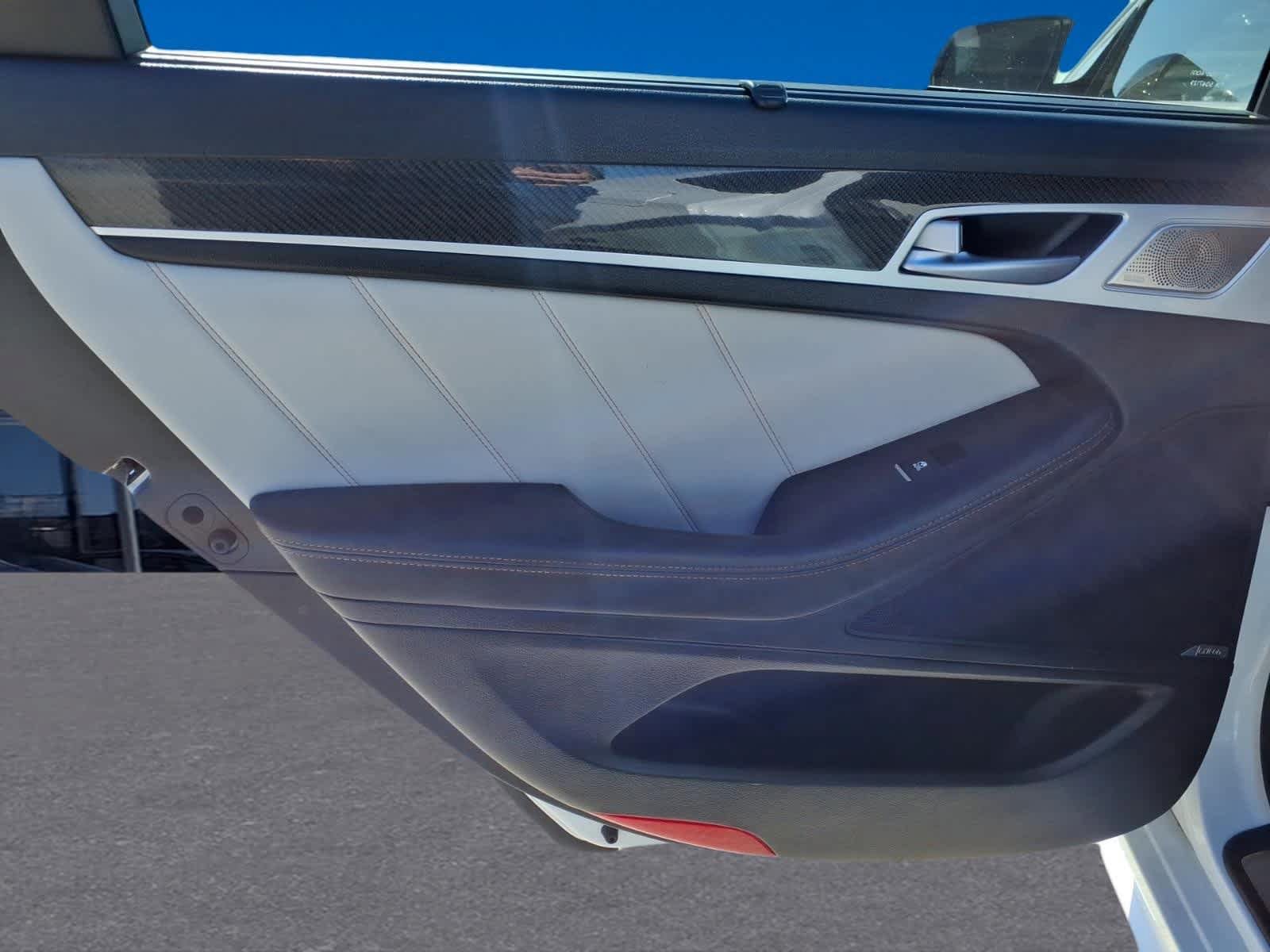 Used 2018 Genesis G80 3.3T Sport RWD image 11
