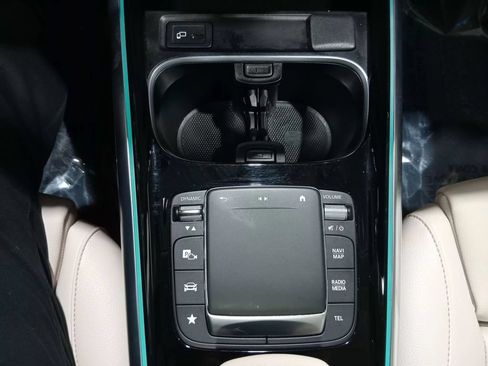 Used 2023 Mercedes-Benz GLA 250 4MATIC image 25