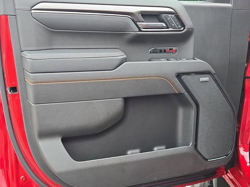 Used 2025 GMC Sierra 1500 AT4 w/ AT4 Premium Package image 25