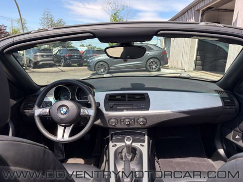 Used 2007 BMW Z4 3.0i RWD image 22