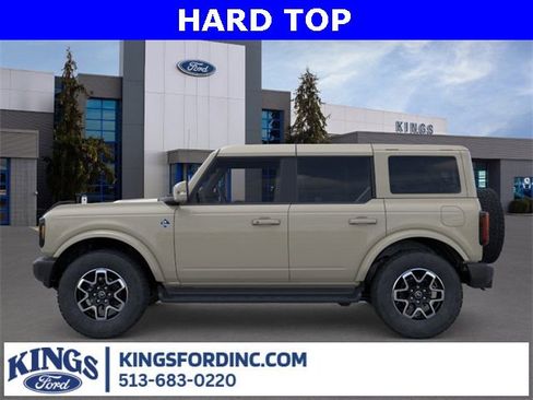 New 2025 Ford Bronco Outer Banks image 3