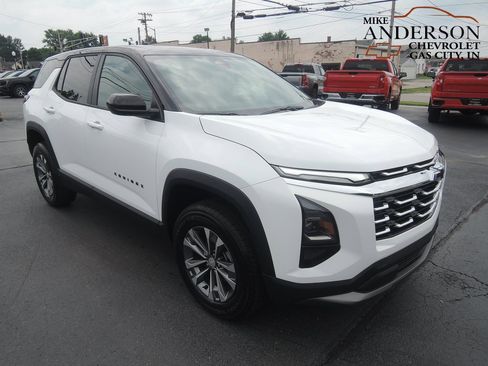 New 2026 Chevrolet Equinox LT w/ Convenience Package II image 1