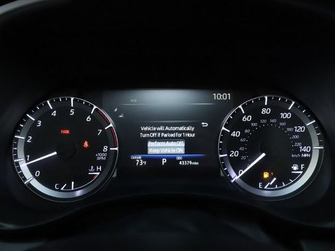 Used 2024 Toyota Highlander XLE AWD/4WD image 24