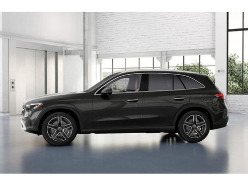 New 2026 Mercedes-Benz GLC 300 4MATIC image 36